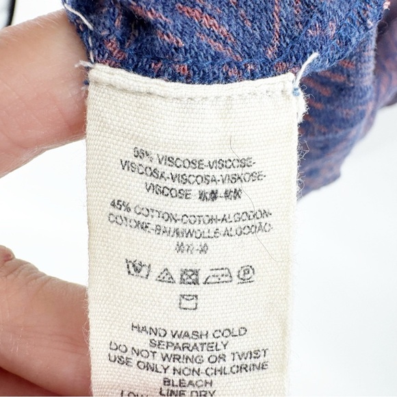 ✅ FREE PEOPLE PONCHO STYLE BATWING EMBROIDERED V-NECK TOP SIZE X-SMALL BOHO - Picture 5 of 8